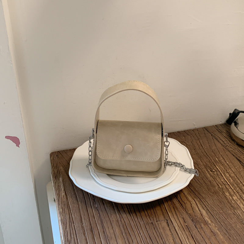 Vintage-Inspired Leather Handbag