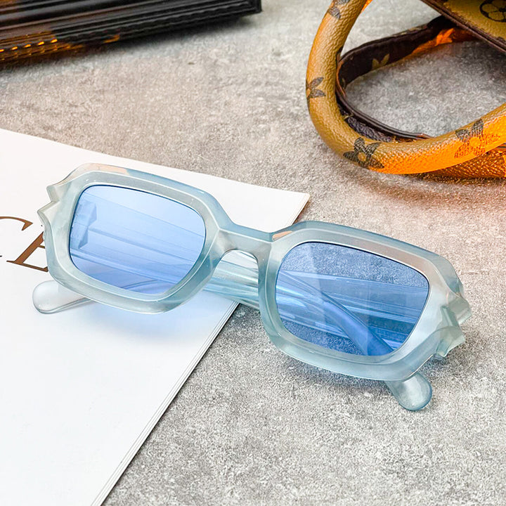 Women's fashionable sunglasses with striking frame Stornfield