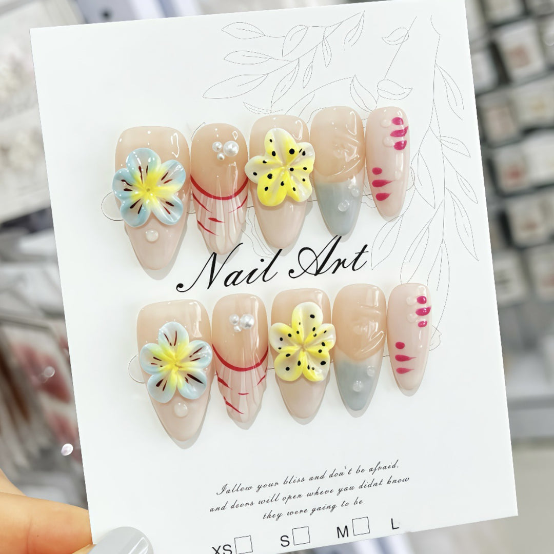 Artistic Floral-Embellished Press-On Nail Kit
