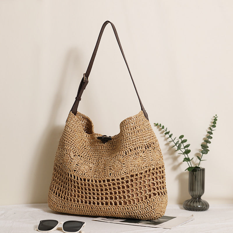 Hand-knotted shopper bag with trendy mesh design Stornfield