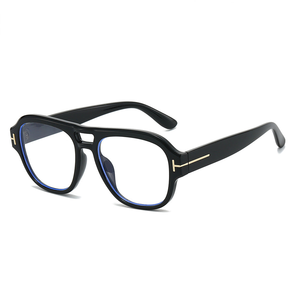 Fashion-Forward Square Frame Sunglasses Stornfield