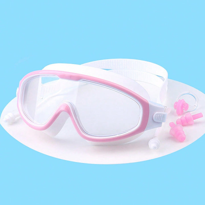 Snorkel mask with comprehensive field of view and comfortable silicone details Stornfield