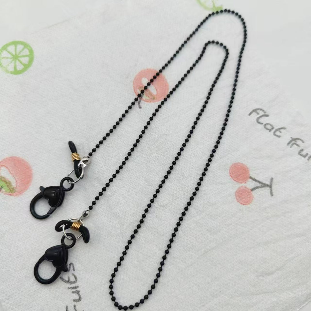 Fashionable glasses chain with heart pendant Stornfield