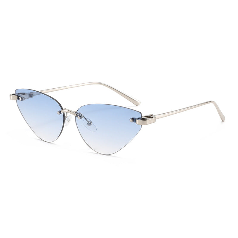 Women elegant Cat-Eye sunglasses with ultra-light metal frame Stornfield
