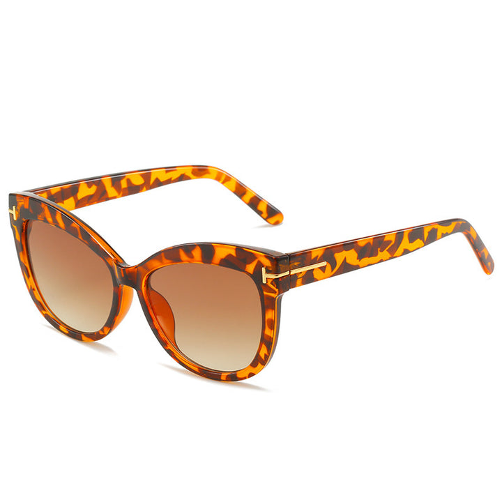 Chic Oversized Cat-Eye Sunglasses Stornfield