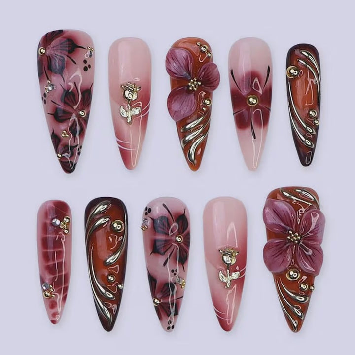 Artistic Floral and Star-Embellished Press-On Nail Set Stornfield