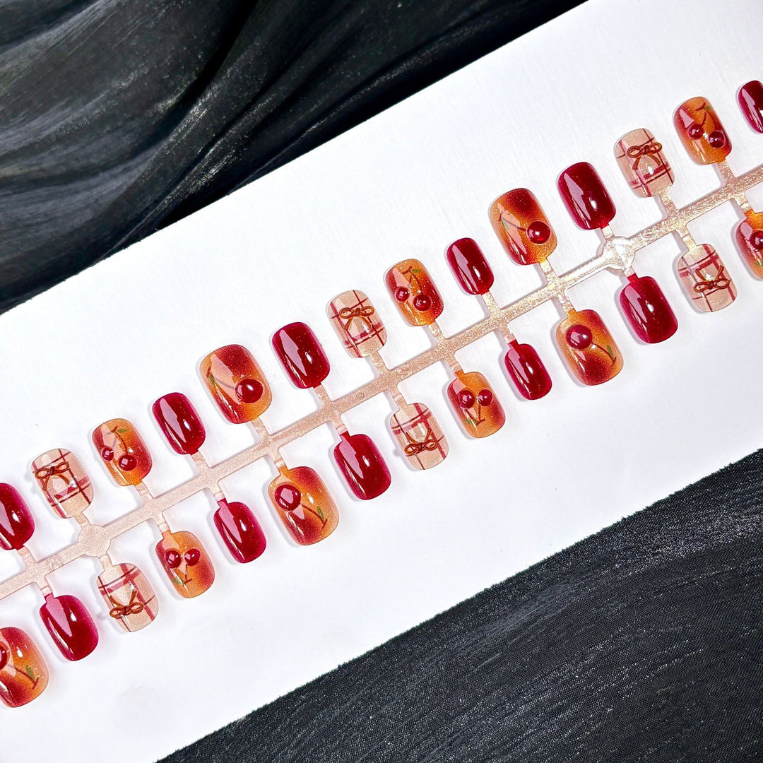 Artistic Glossy Press-On Nail Set