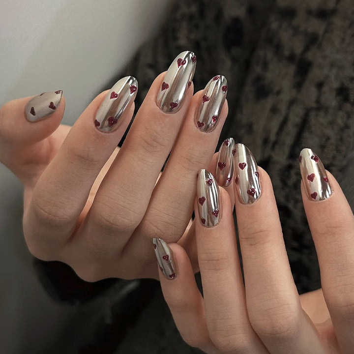 Nail art set with heart-shaped design Stornfield