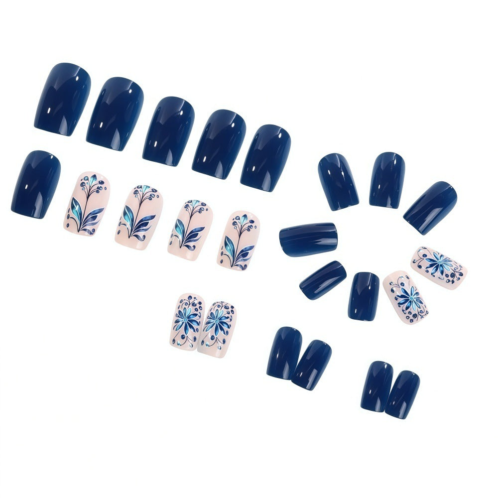 Artificial nails with floral details Stornfield