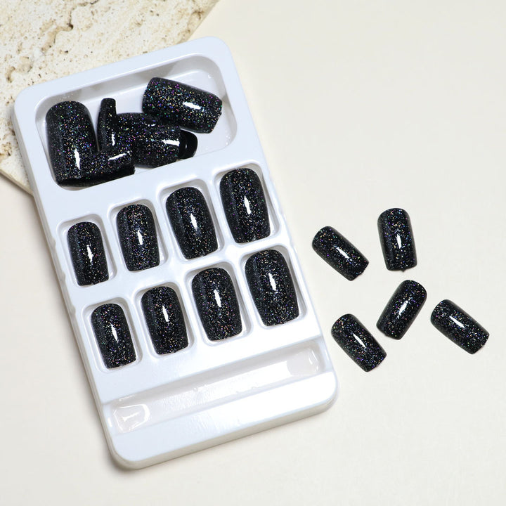 Sparkling Glam Press-On Nail Set Stornfield