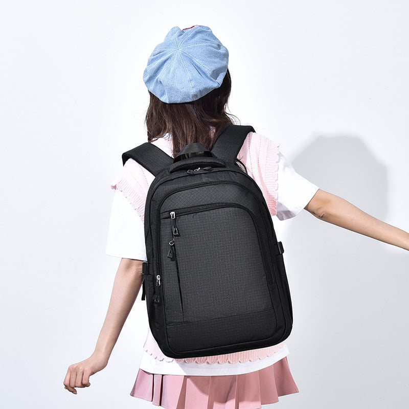 Everyday backpack with intelligent compartment system Stornfield
