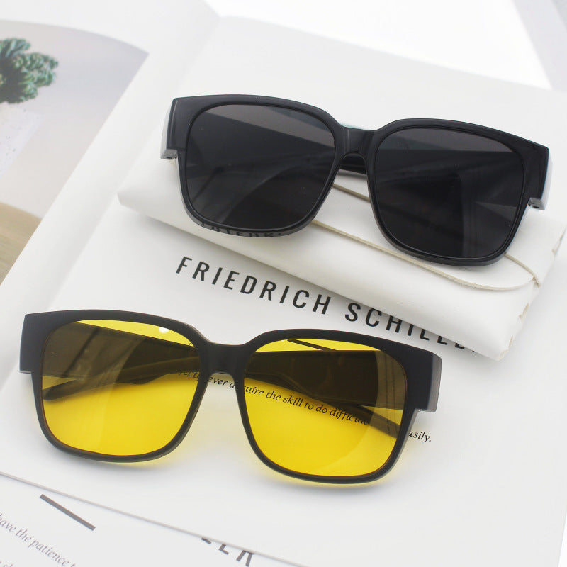 Ladies oversized sunglasses with geometric design Stornfield