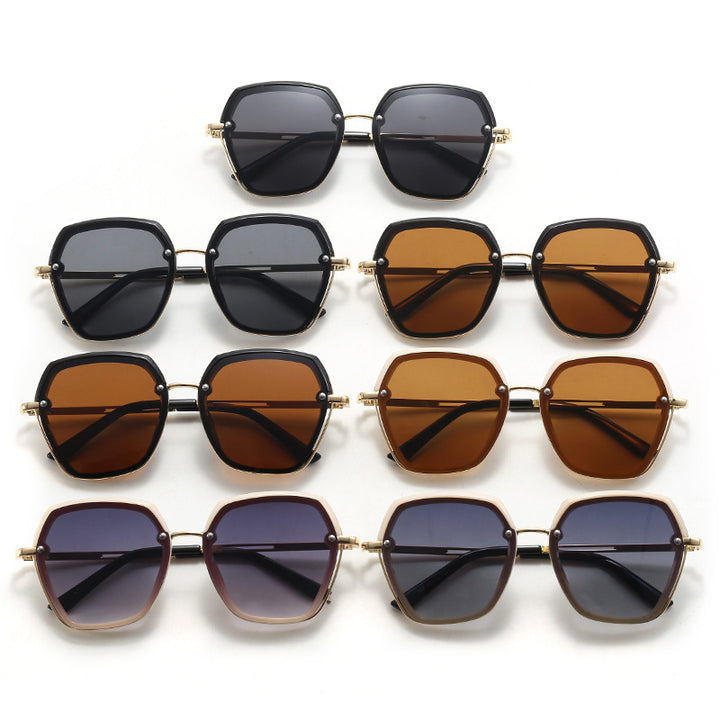 Women's Fashion Oversized Sunglasses with Elegant Frame Structure Stornfield