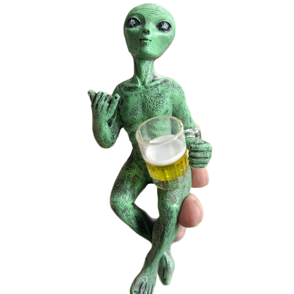 extraordinary Alien figure Stornfield