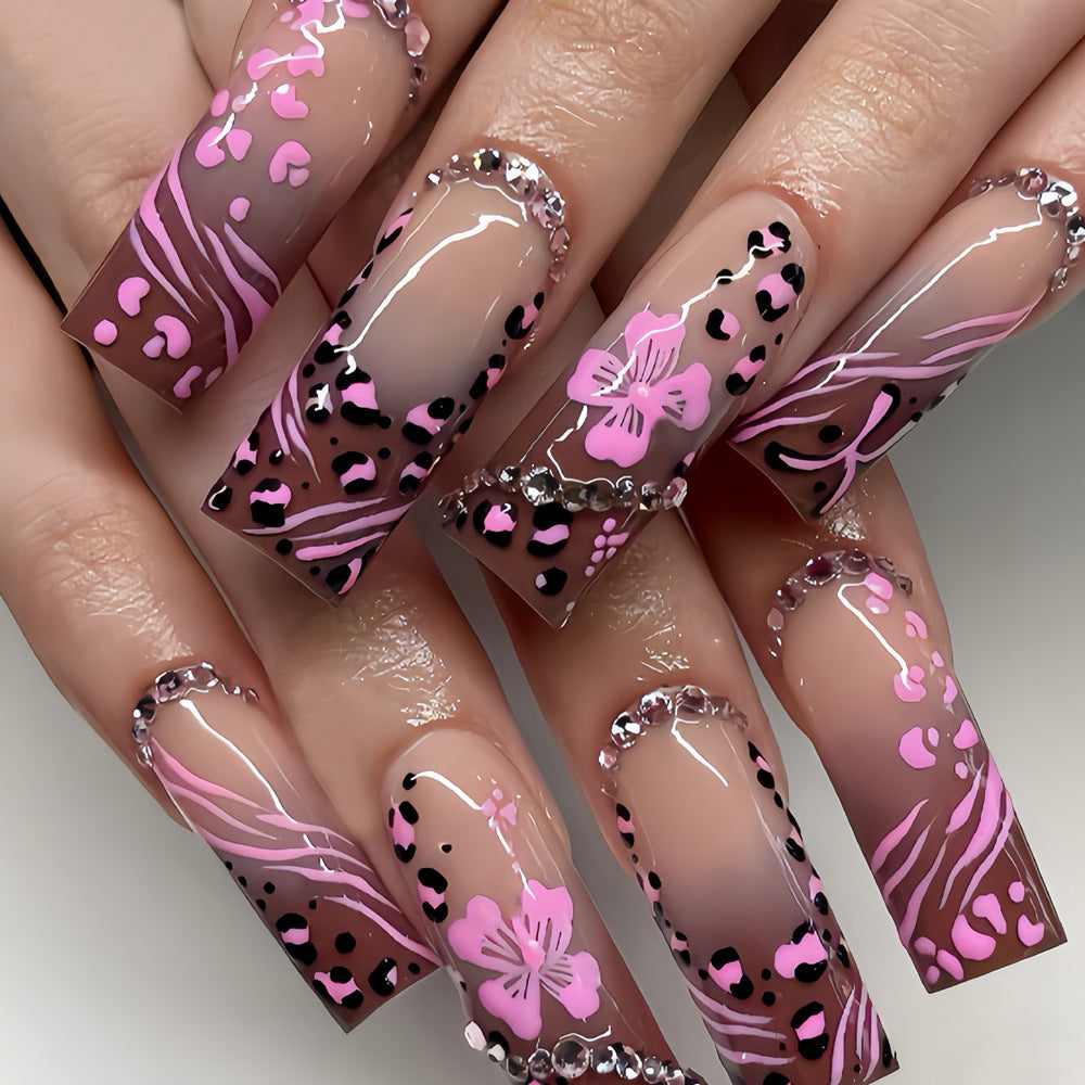 Artistic Press-On Nail Art Tips Stornfield