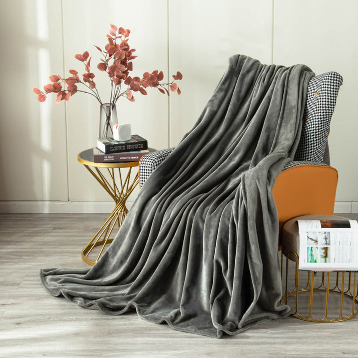 Cozy Plush Throw Blanket Stornfield