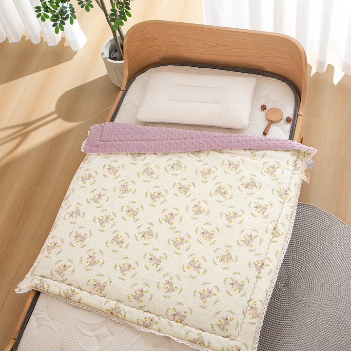 Women’s bedspread with high-quality floral design Stornfield