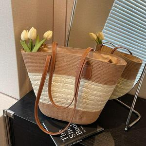 Oversized Beach Bag Made of Woven Material Stornfield