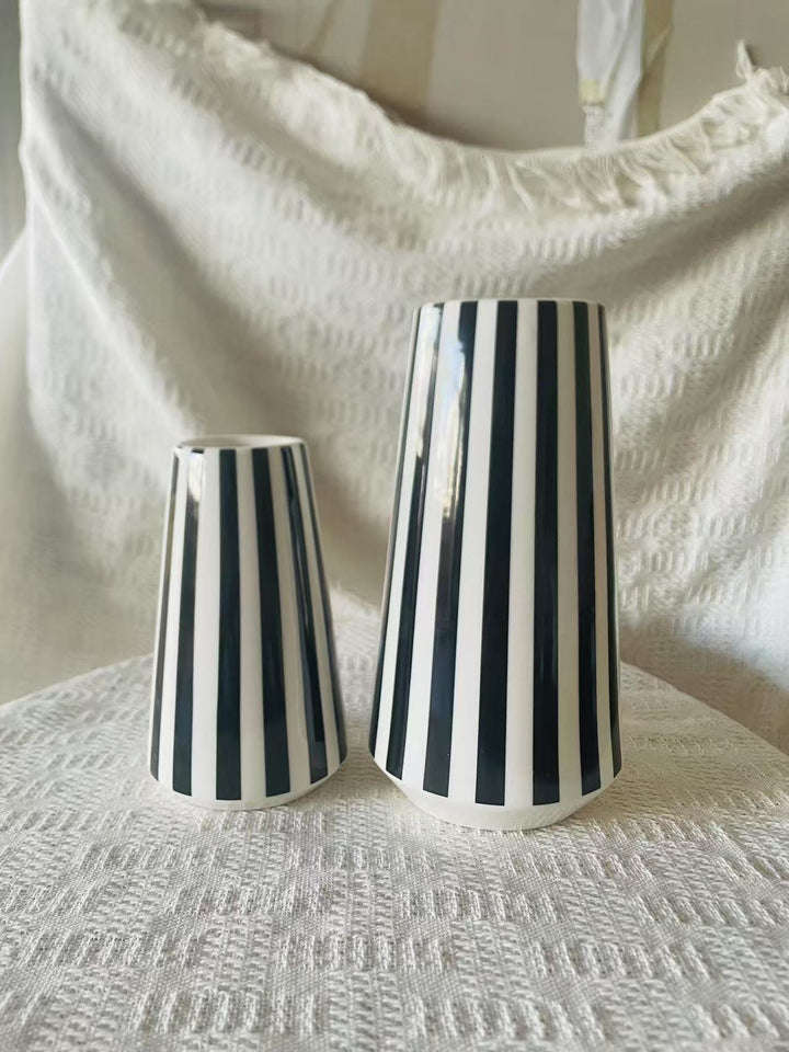 Modern Striped Ceramic Cup Stornfeild