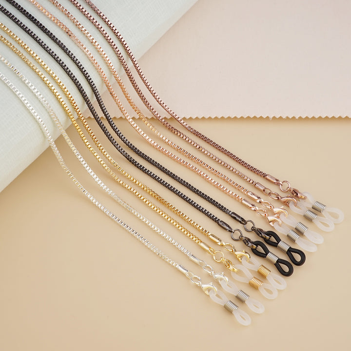 Sleek Metal Eyewear Chain Stornfield