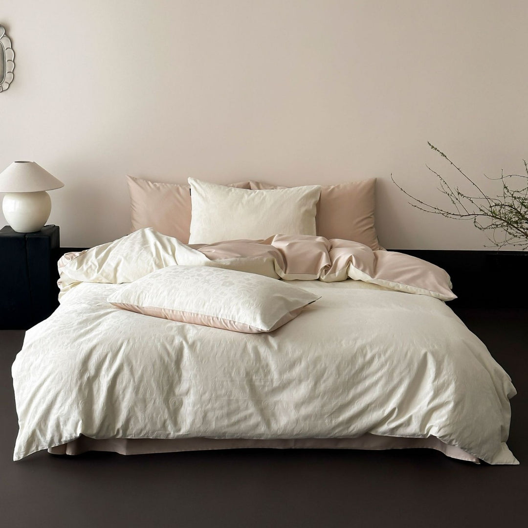 Luxury bedding set made of cotton satin with fine jacquard structure