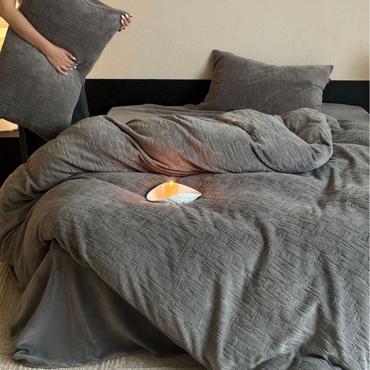 Stonewashed Cotton-Linen Matelassé Duvet Cover Set with Subtle Textured Weave and Envelope Closure