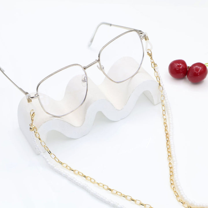 Pearl Accented Eyewear Chain Stornfield