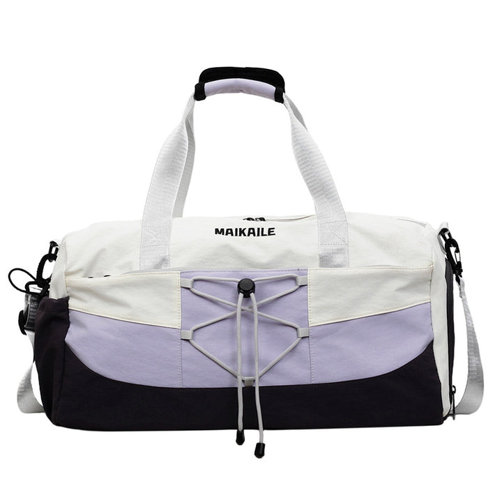 Versatile Multi-Pocket Weekender Duffel