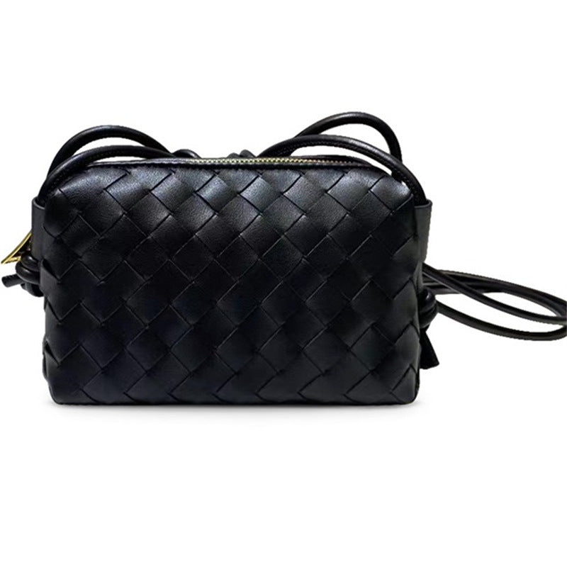 Elegant Woven Shoulder Bag Stornfield