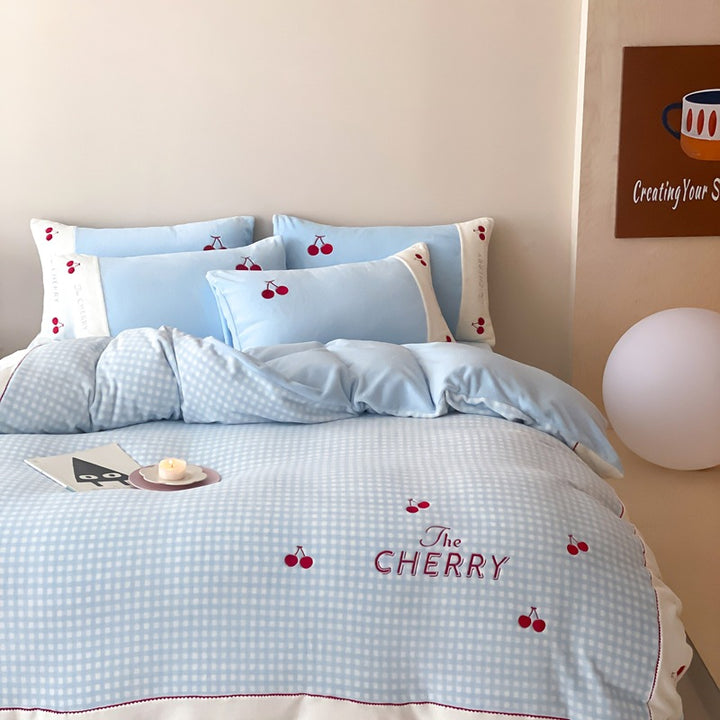 Bedding set with embroidered cherry motif & fine gingham pattern