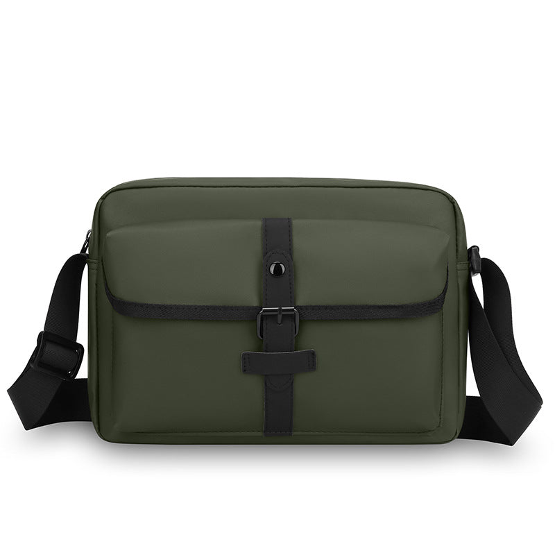 Sleek Functional Messenger Bag