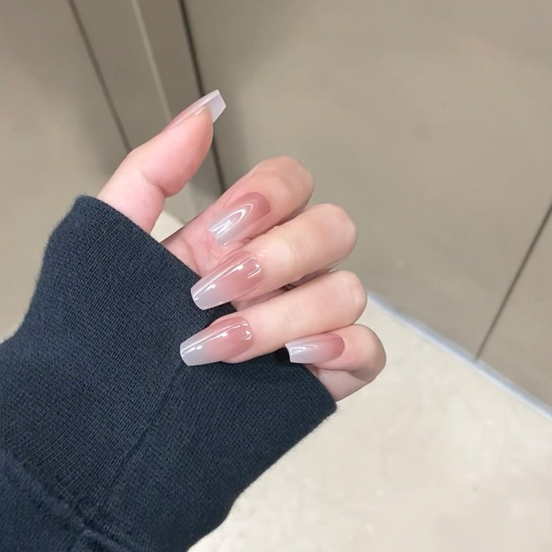 Elegant Press-On Nail Set with Natural Finish Stornfield