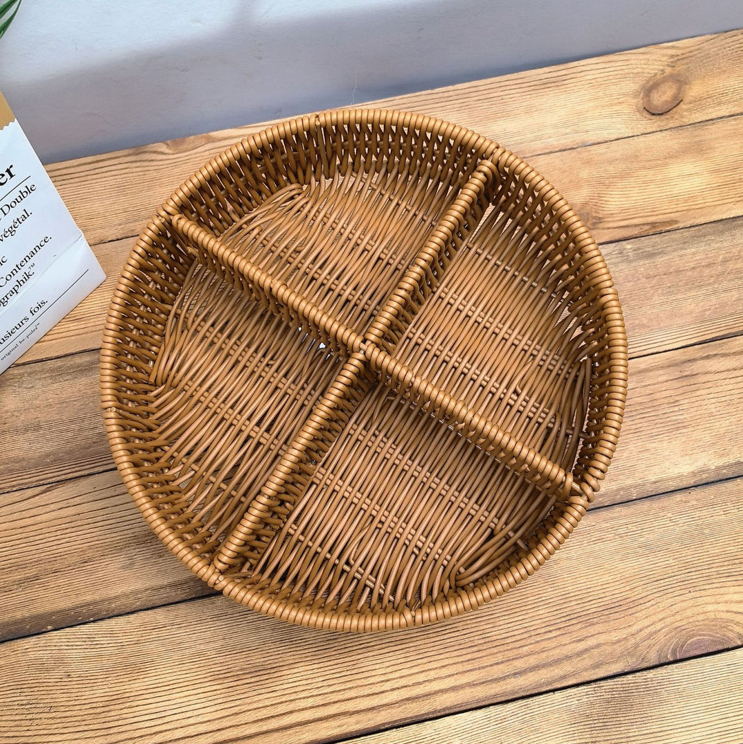Women’s beef serving basket with four compartments Stornfield