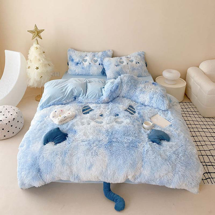 Plush bedding set with 3D monster appliqués and soft fleece