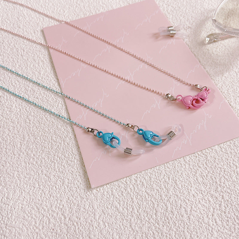 Filigree glasses holder chain with heart pendant Stornfield