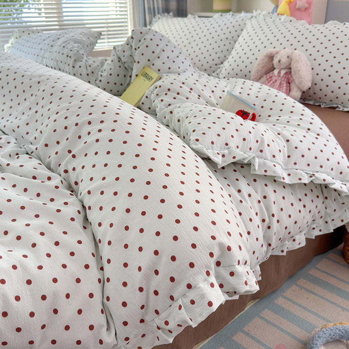Charming Polka Dot Bedding Set