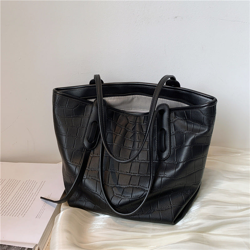 Modern Crocodile-Embossed Tote Bag Stornfield