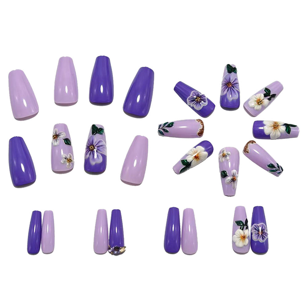 Artificial nails with floral decorations Stornfield