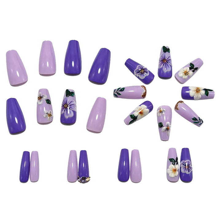 Artificial nails with floral decorations Stornfield