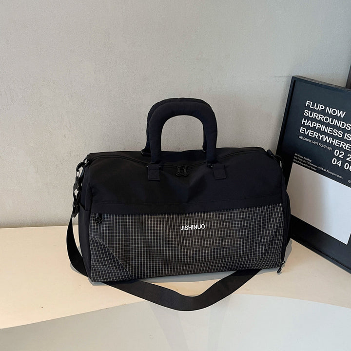 Sporty Leisure Duffel Bag with Ergonomic Handles and Multiple Compartments Stornfield