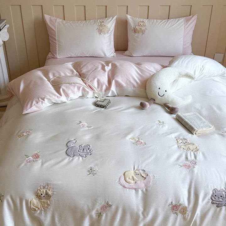 Embroidered Satin-Feel Cotton Duvet Cover & Pillowcase Set with Kitten Appliqués
