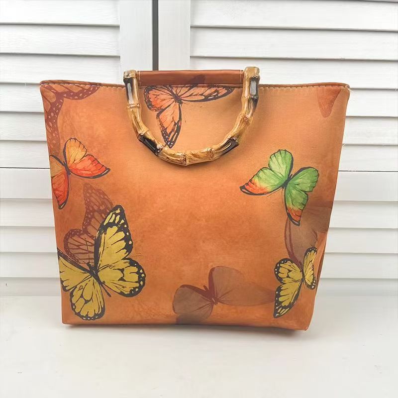 Elegant bag with bamboo handles Stornfield