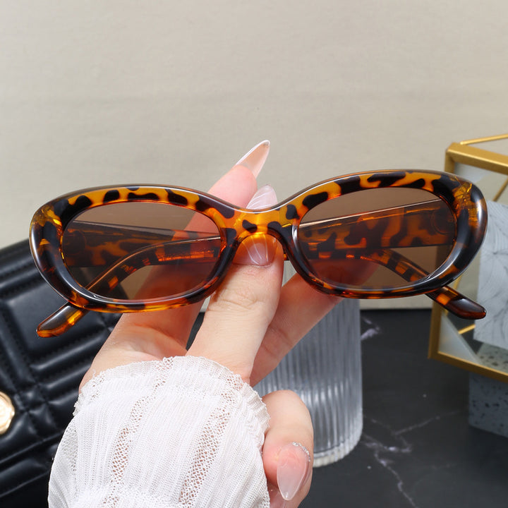Women's fashionable sunglasses with oval design and UV protection Stornfield