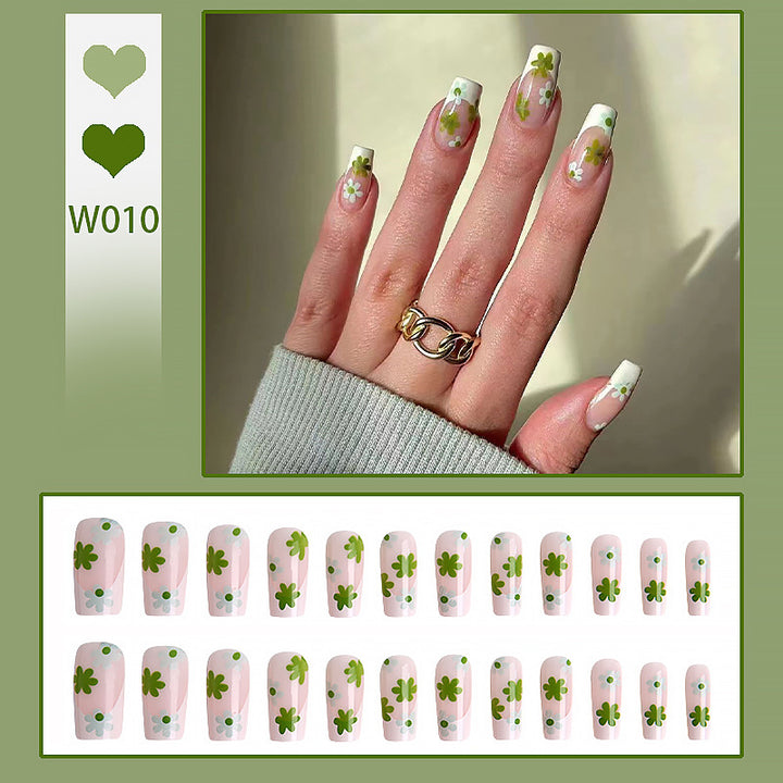 Artful Nail Tips with Floral Pattern Stornfield