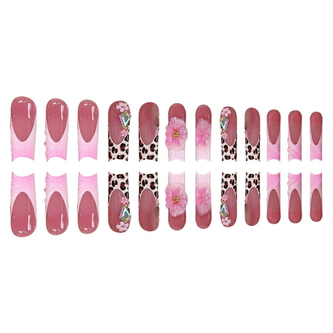 Artistic Floral Accent Press-On Nails Stornfield