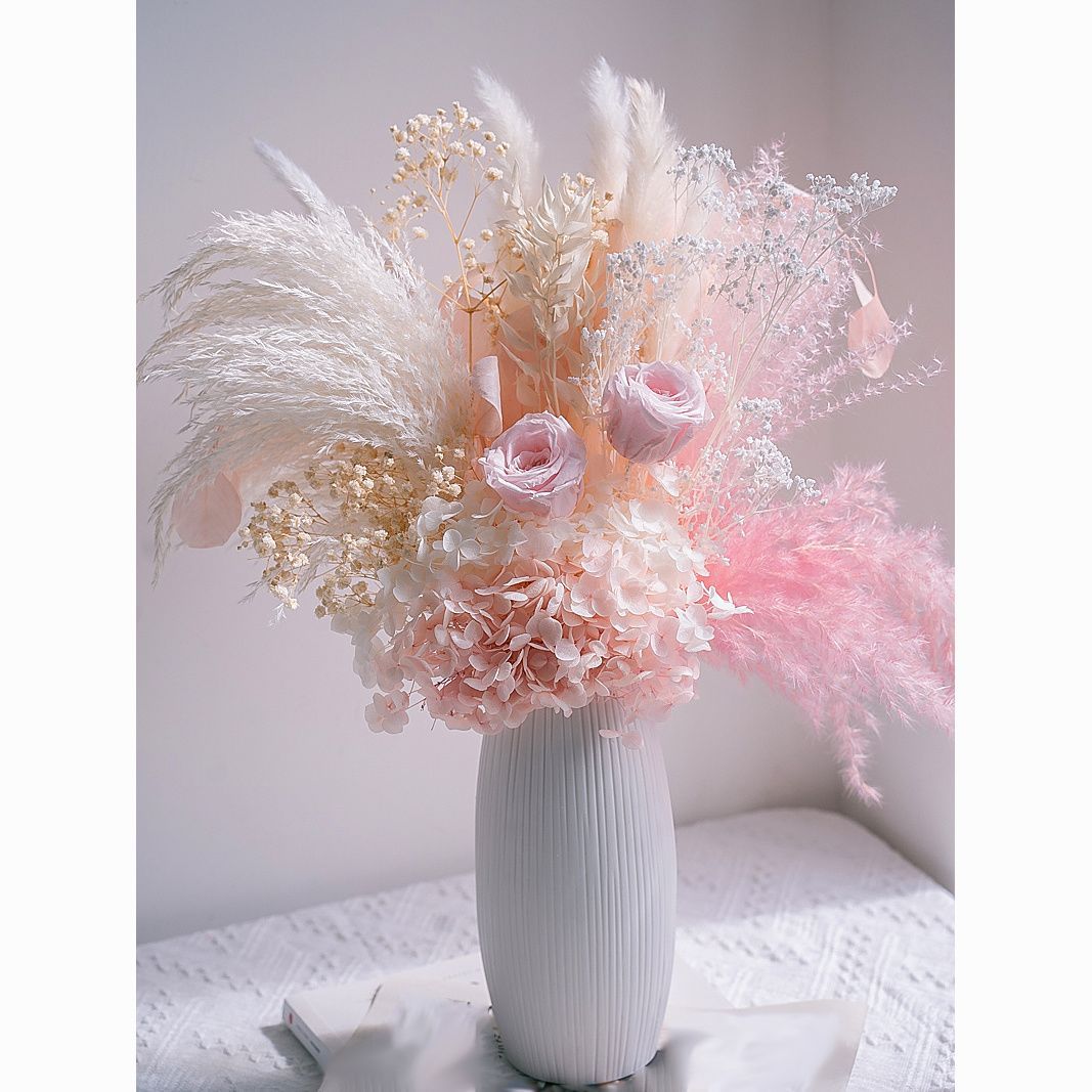 Decorative Faux Pampas Grass Bouquet