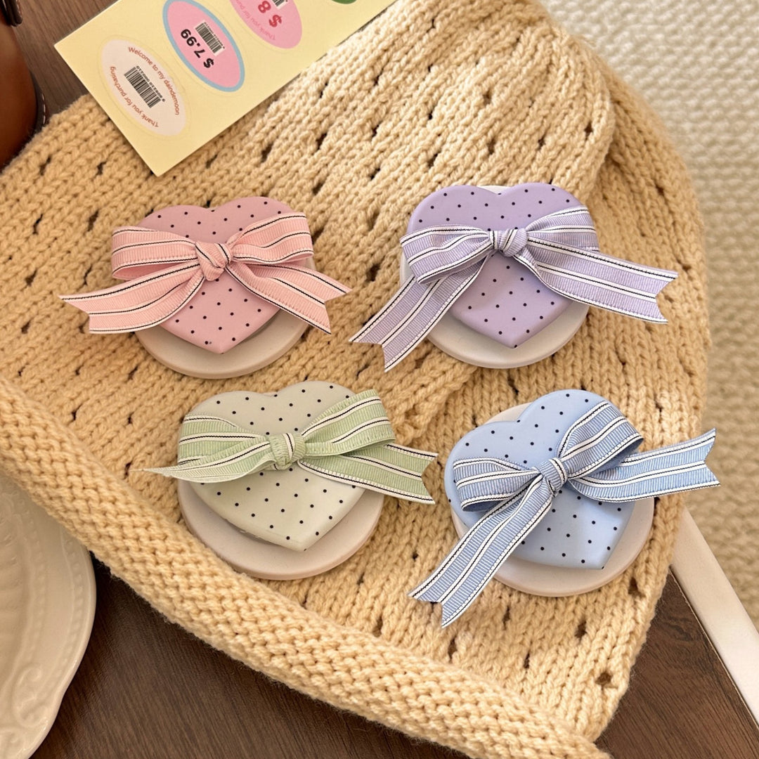 Heart-shaped cosmetic box with bow motif Stornfield