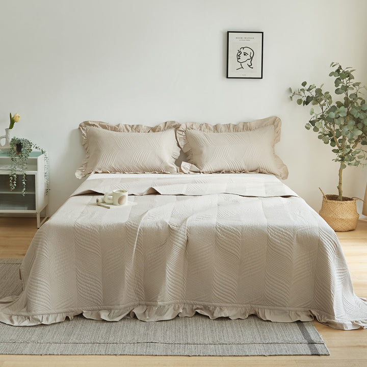 Quilted Leaf-Pattern Ruffled Bedspread and Pillow Sham Set