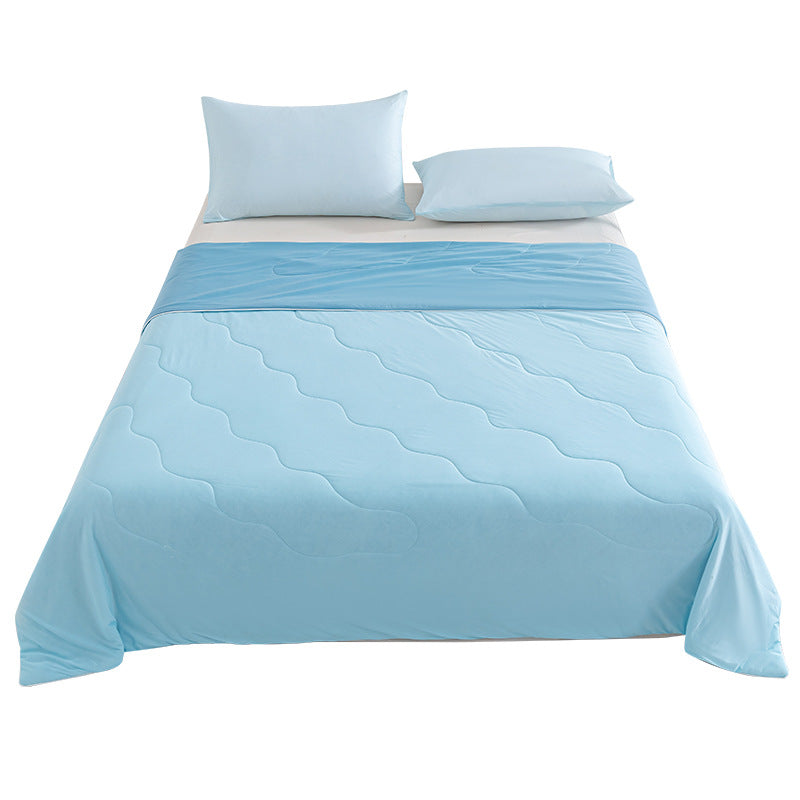 Unisex nan breathable summer blanket with cooling microfiber filling and light quilting Stornfield
