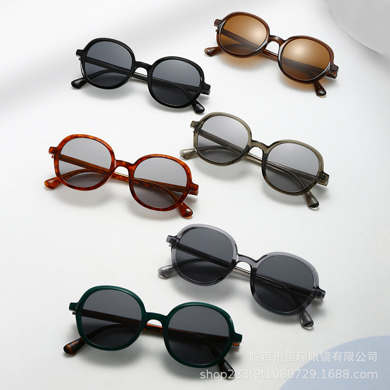 Women's fashionable sunglasses with stylish round shape Stornfield